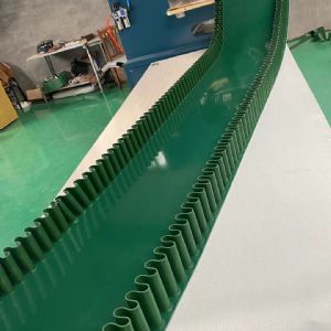 30P25-15A爬坡機械提升帶 PVC裙邊擋板帶 生物質顆粒大傾角輸送帶